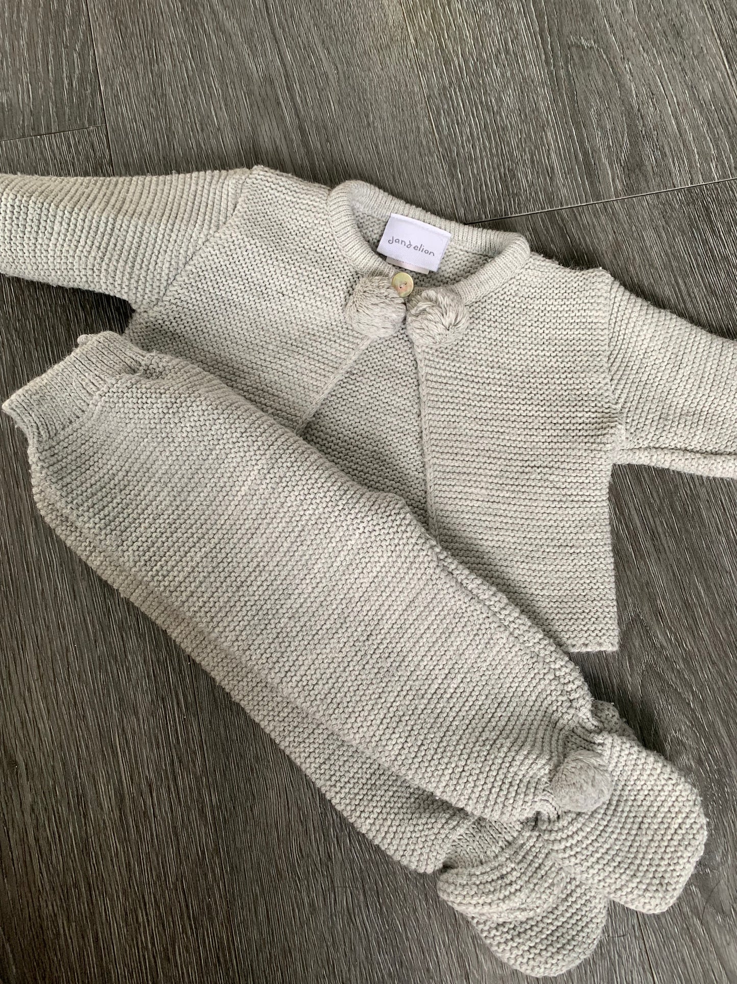 Pre loved grey set 0-3m