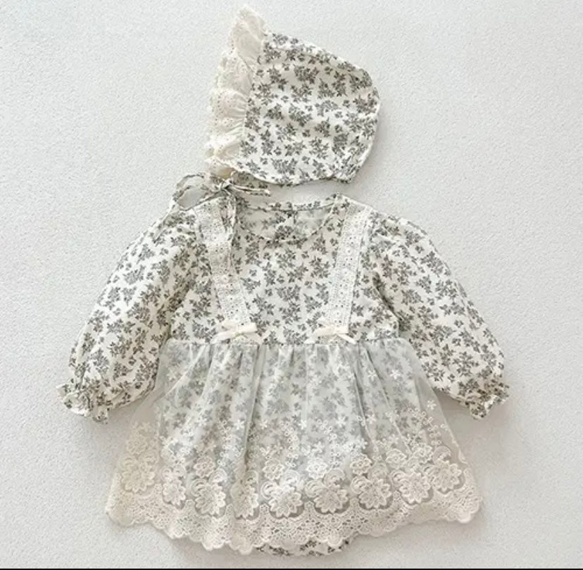 Little daisy bonnet & romper