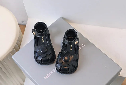 Girl flower leather petal sandals