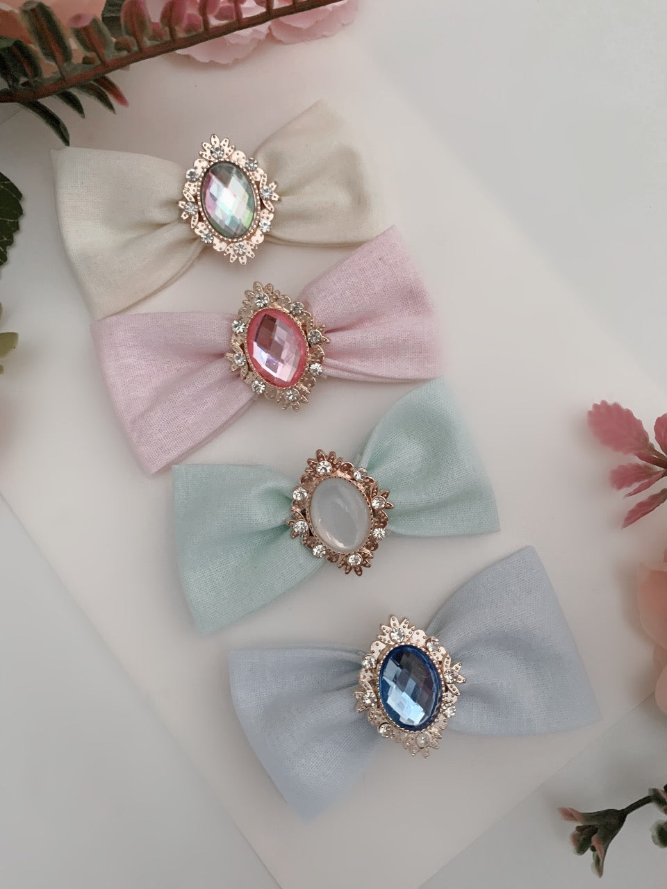 Mixed Gem bow pack clips